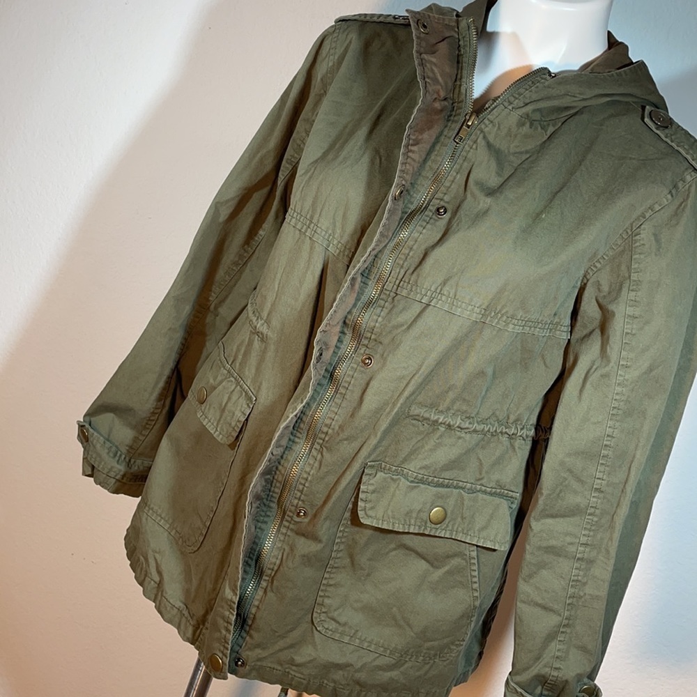 ark & co olive green, long hooded cargo jacket with a draw string waist. Medium - Picture 7 of 15